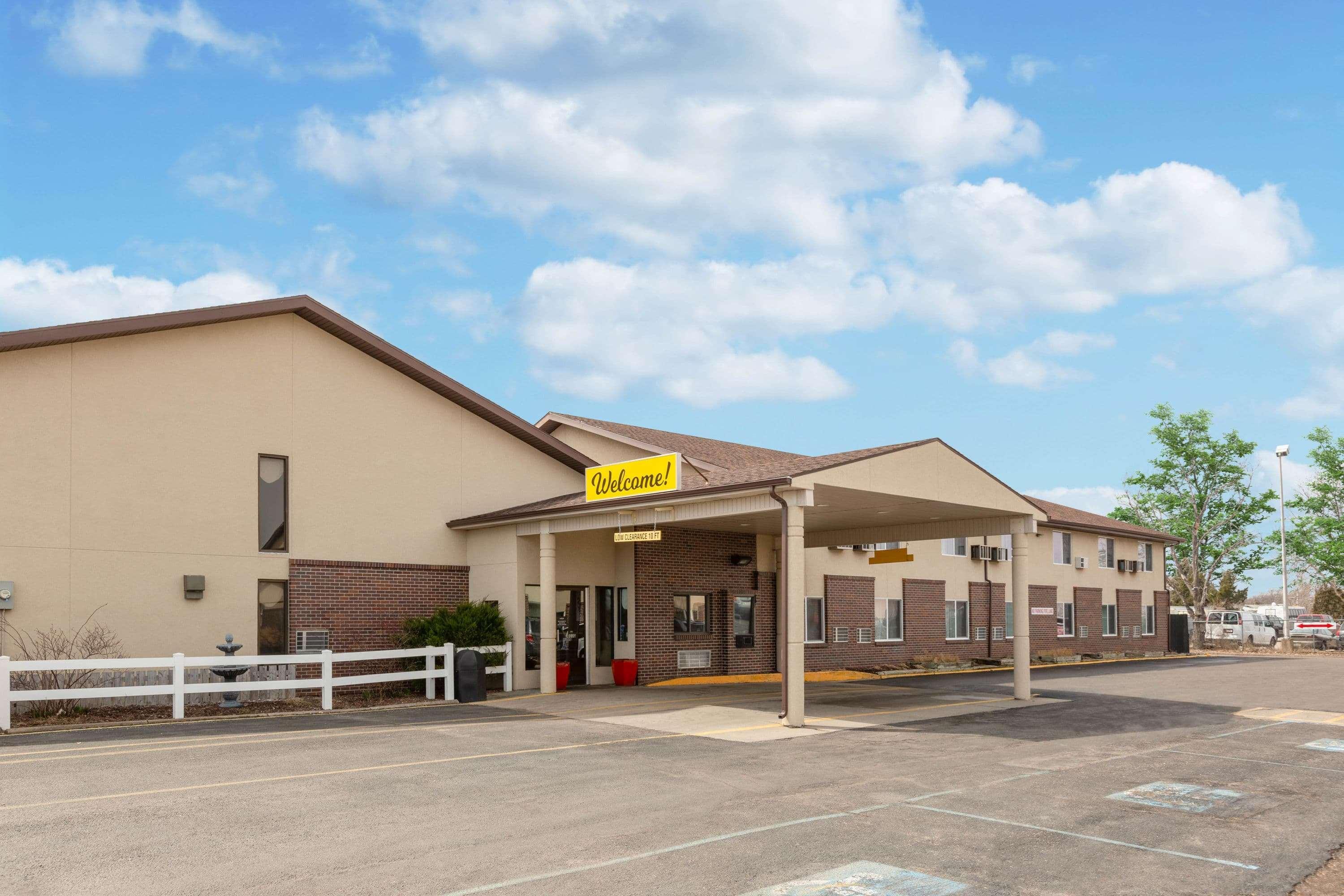 Super 8 By Wyndham North Platte Motel Exterior foto