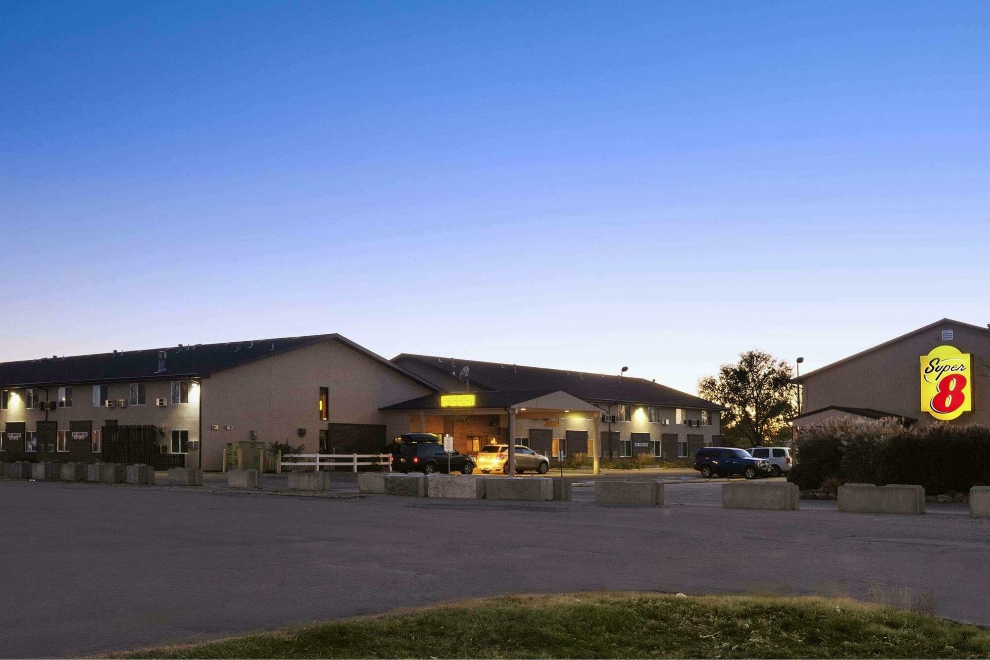 Super 8 By Wyndham North Platte Motel Exterior foto